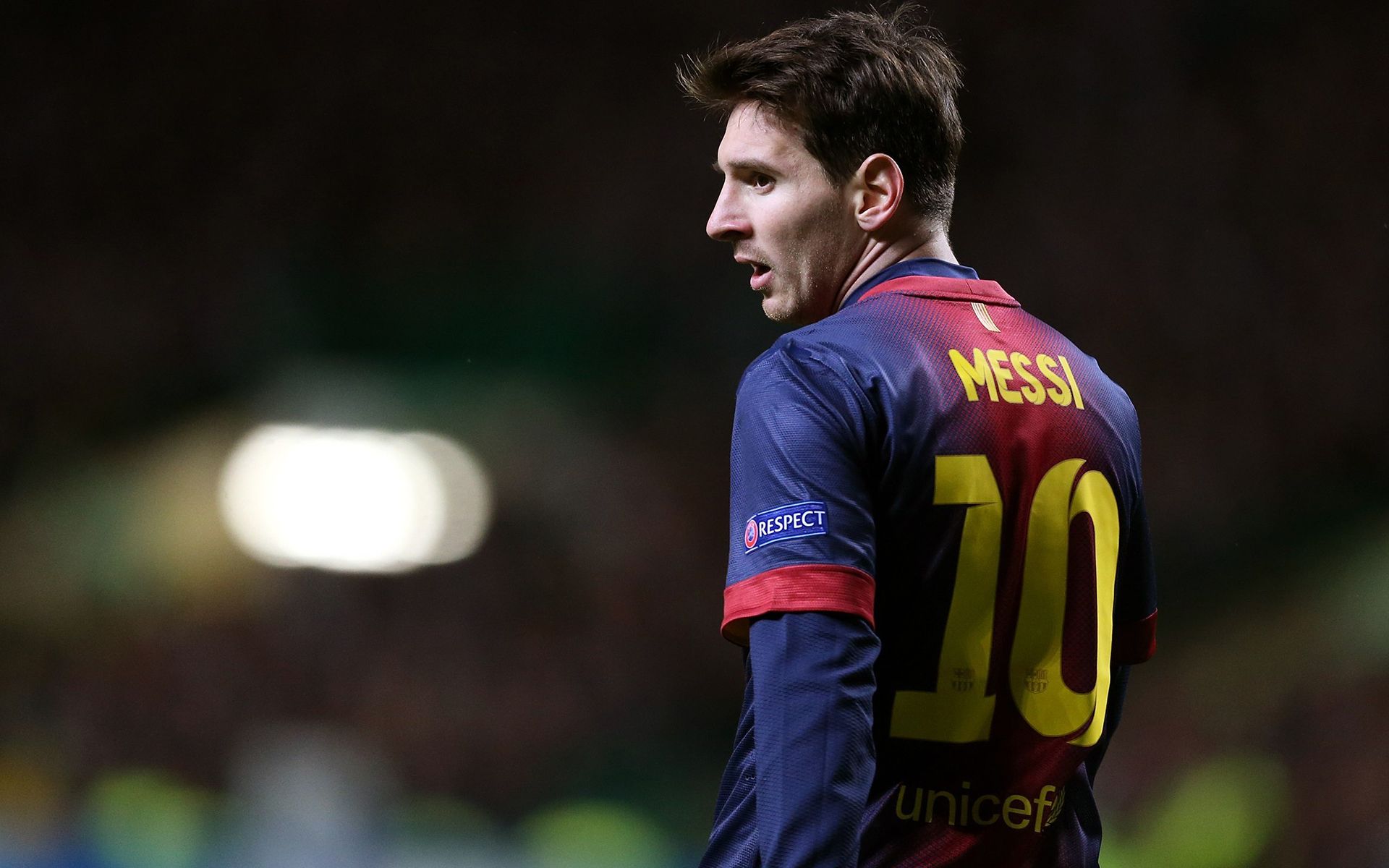 闻层出不穷 闻层出不穷